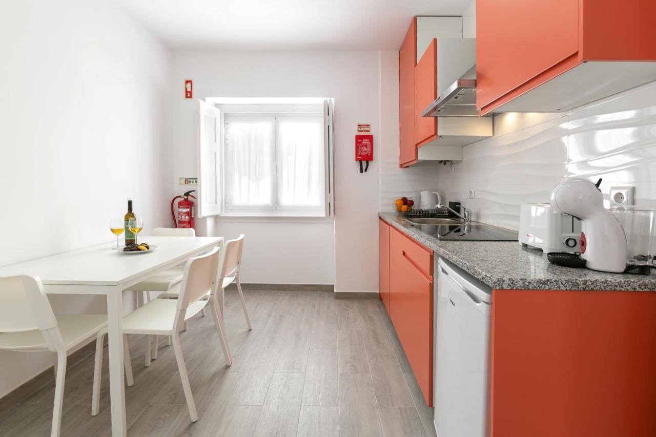 Rose Breeze Apartment Nazaré Buitenkant foto