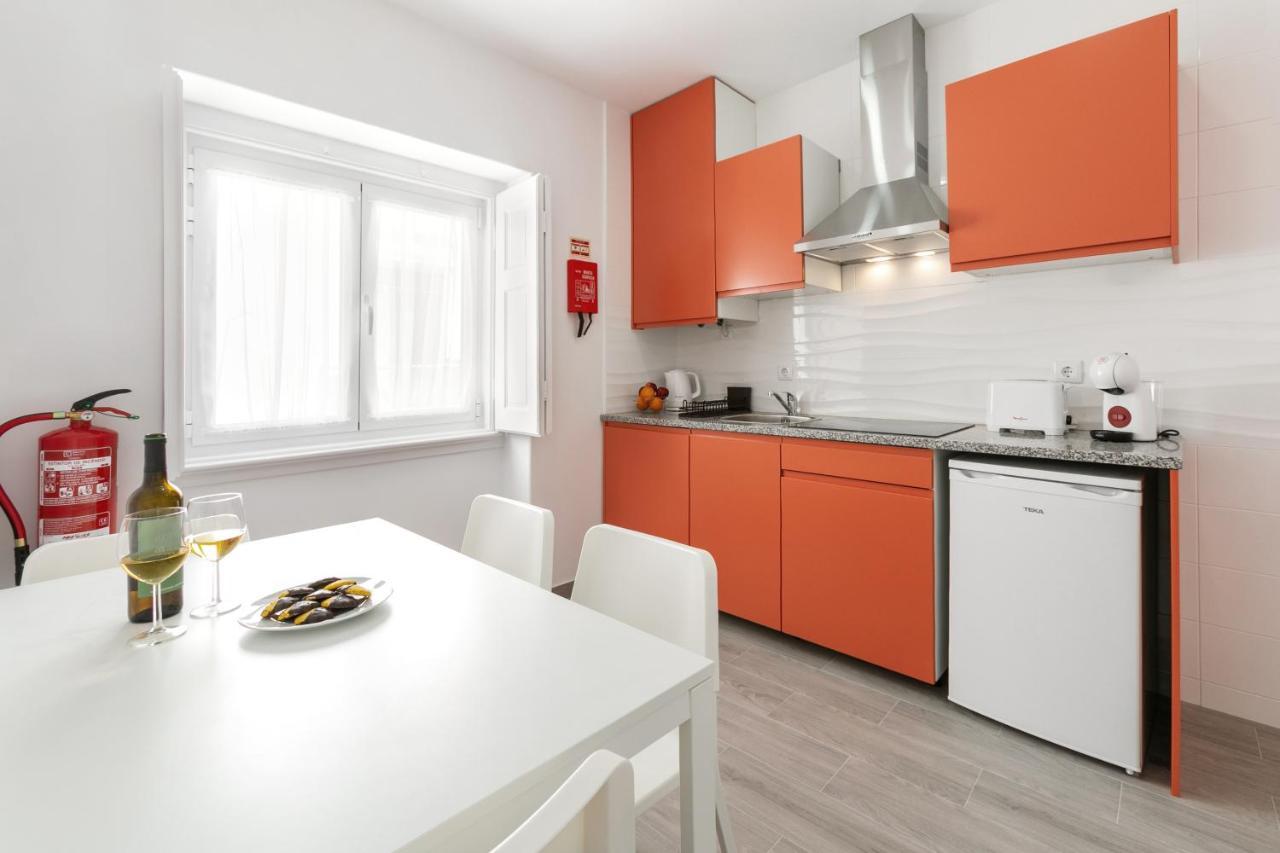 Rose Breeze Apartment Nazaré Buitenkant foto