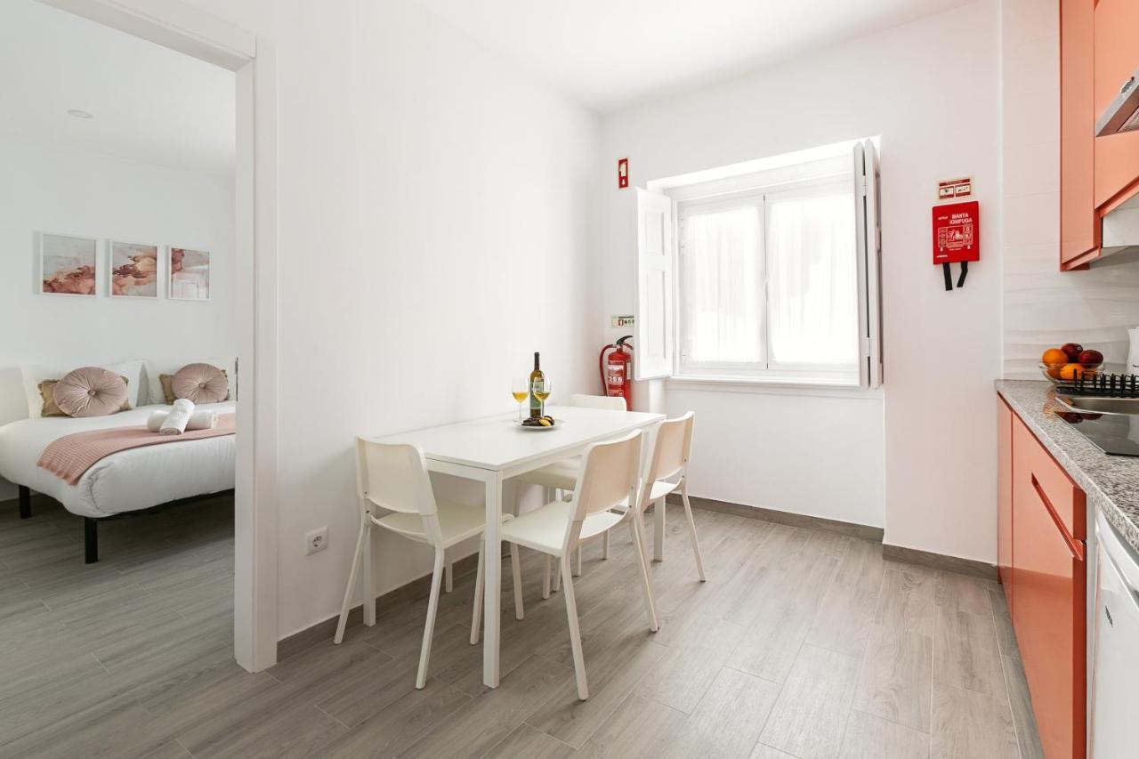 Rose Breeze Apartment Nazaré Buitenkant foto