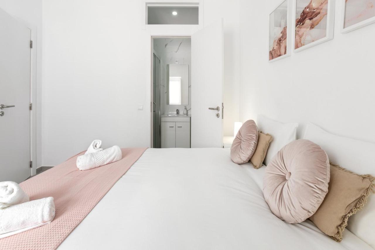 Rose Breeze Apartment Nazaré Buitenkant foto